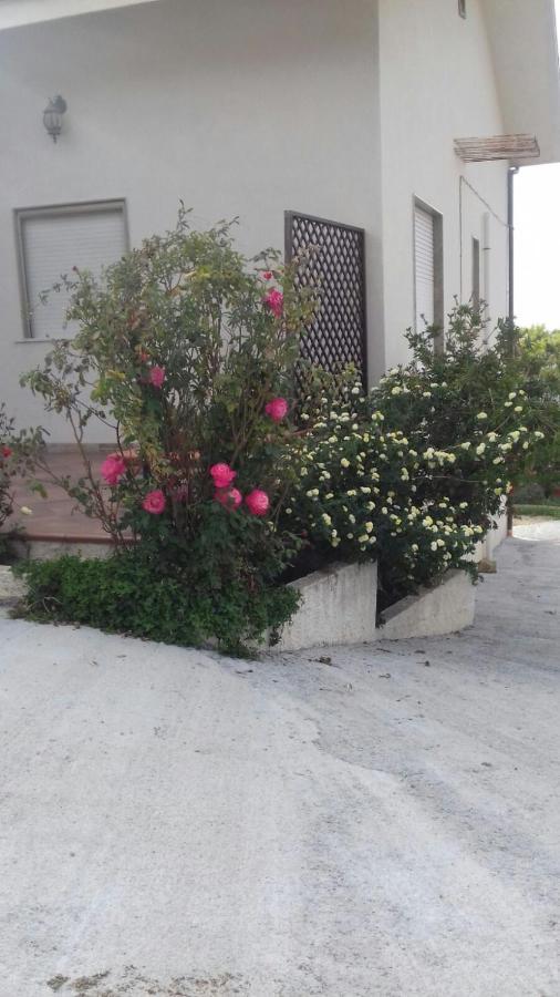La Casa Di Bia Bed & Breakfast Corleone Exterior photo