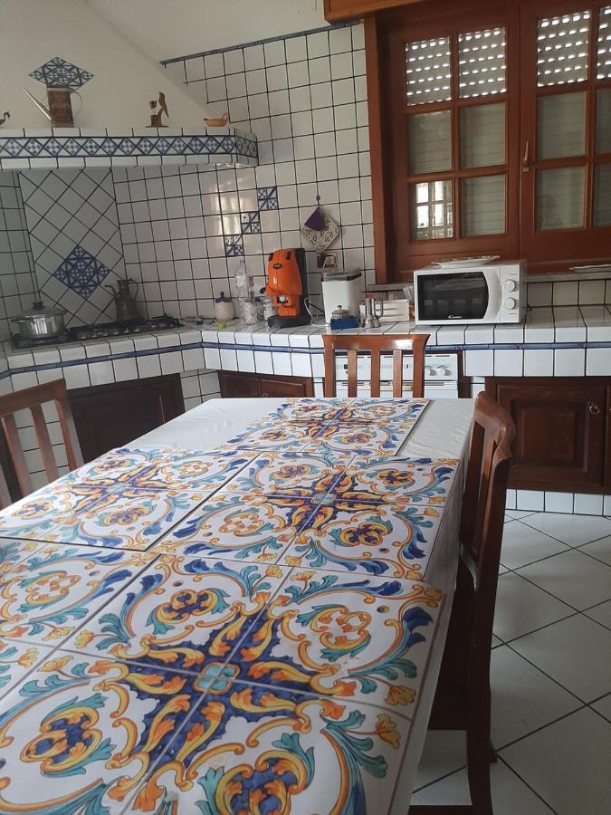 La Casa Di Bia Bed & Breakfast Corleone Exterior photo